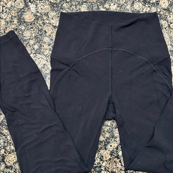 Lululemon Instill high-rise in Align material 25” - Picture 2 of 4